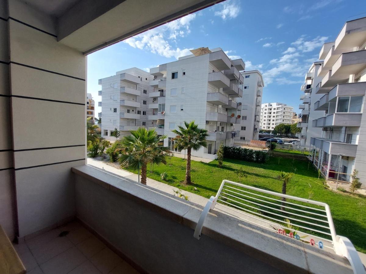 Apartment 2 Bedrooms Qerret
